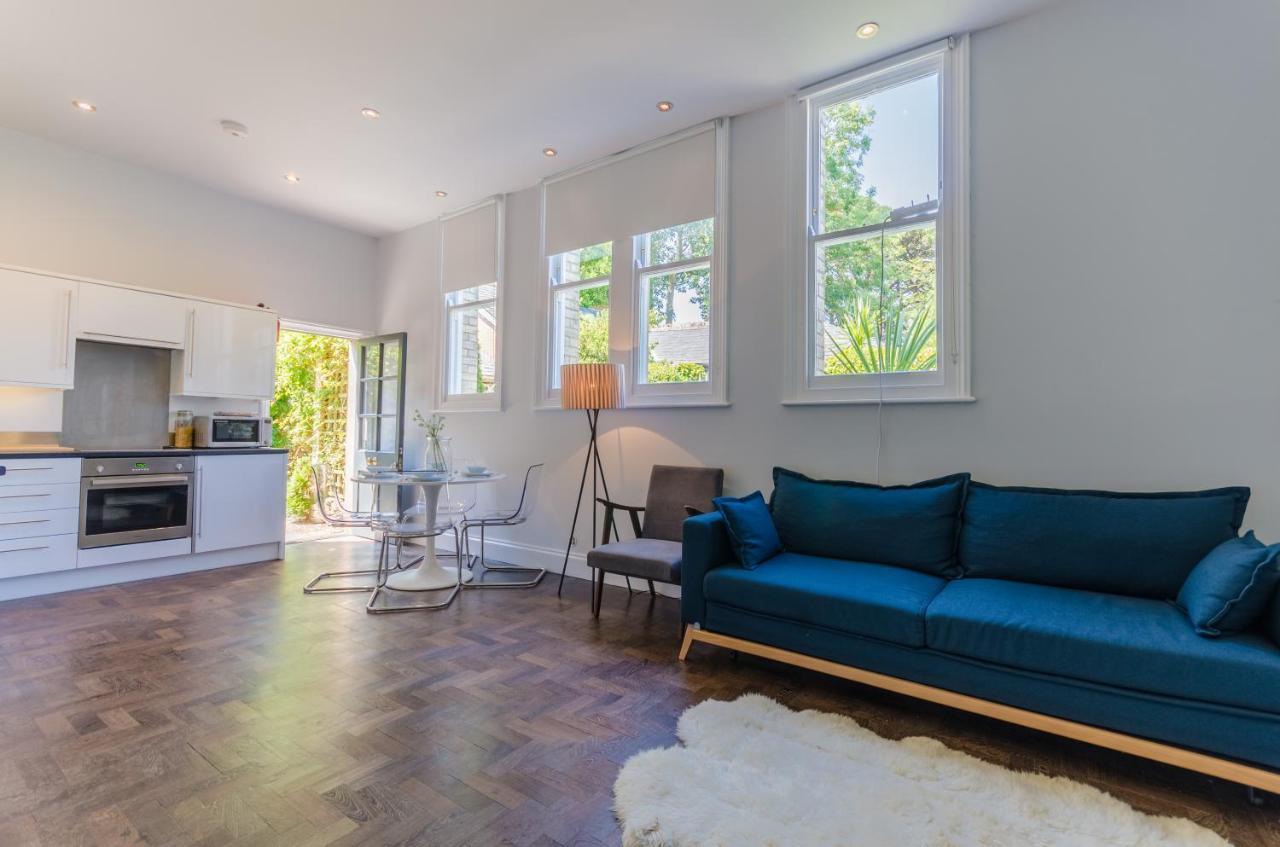 フォーウィ Luxury Victorian School With Views Of Harbourヴィラ エクステリア 写真