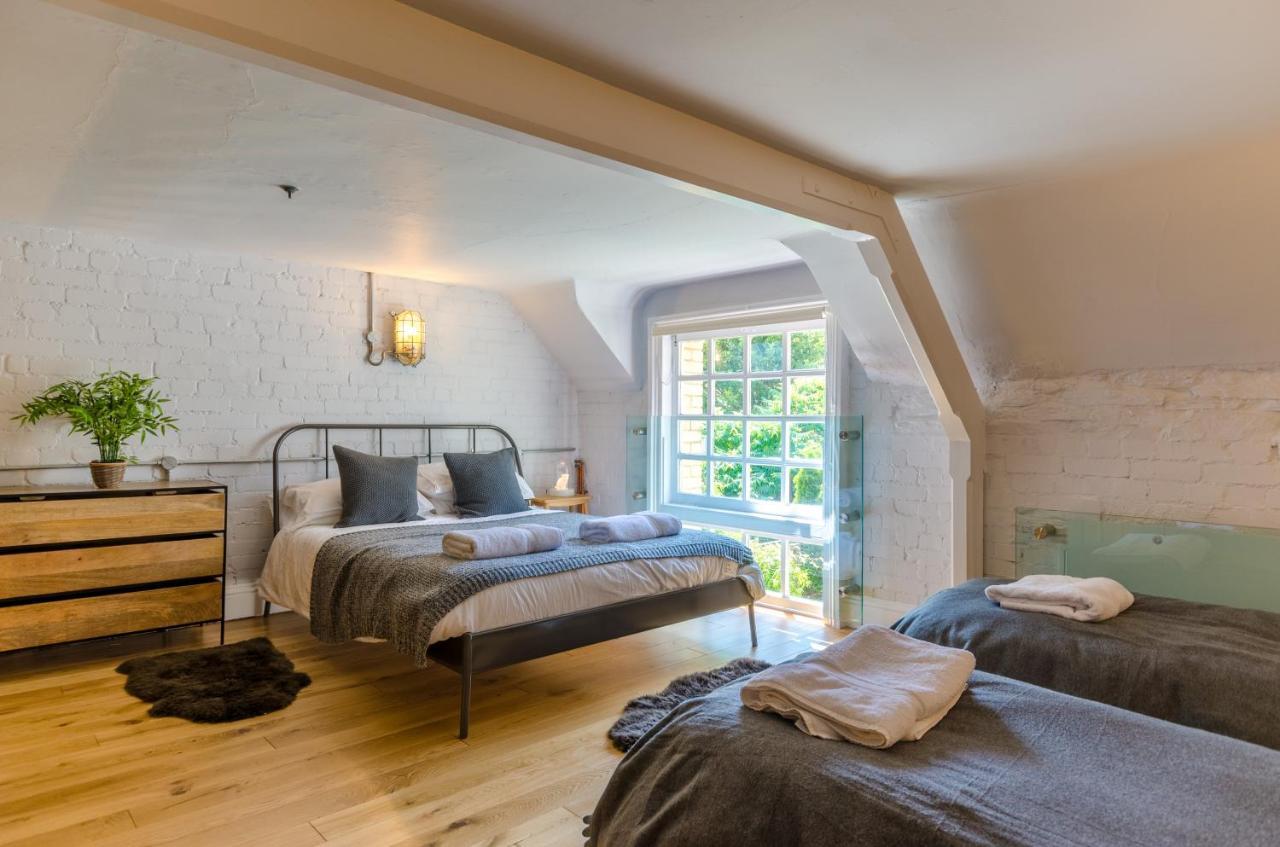 フォーウィ Luxury Victorian School With Views Of Harbourヴィラ エクステリア 写真